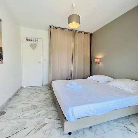 Le Pinede - Apt 4 Prs- Parking - Clim - 500M Plages Antibes Exterior foto