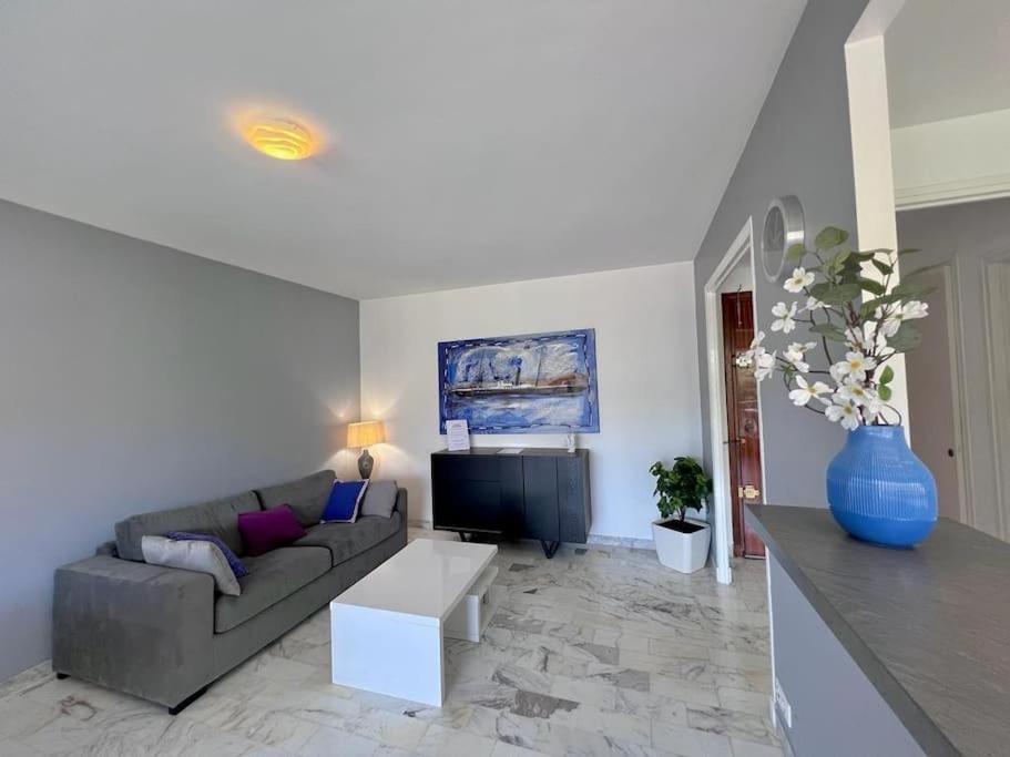 Le Pinede - Apt 4 Prs- Parking - Clim - 500M Plages Antibes Exterior foto